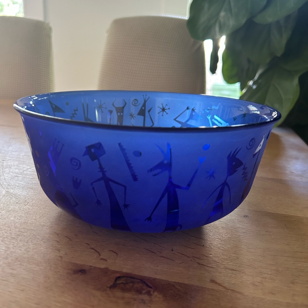 1990s Leandra Drumm Designed Serving Bowl
Made in France